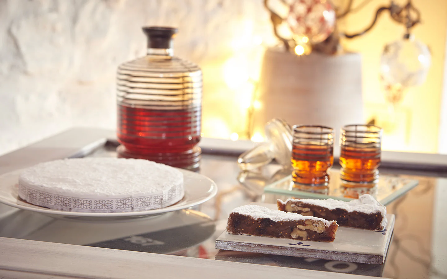 Sapori Panforte Fichi e Noci, Panforte With Fig and Walnuts, 10.58 oz - Image 3
