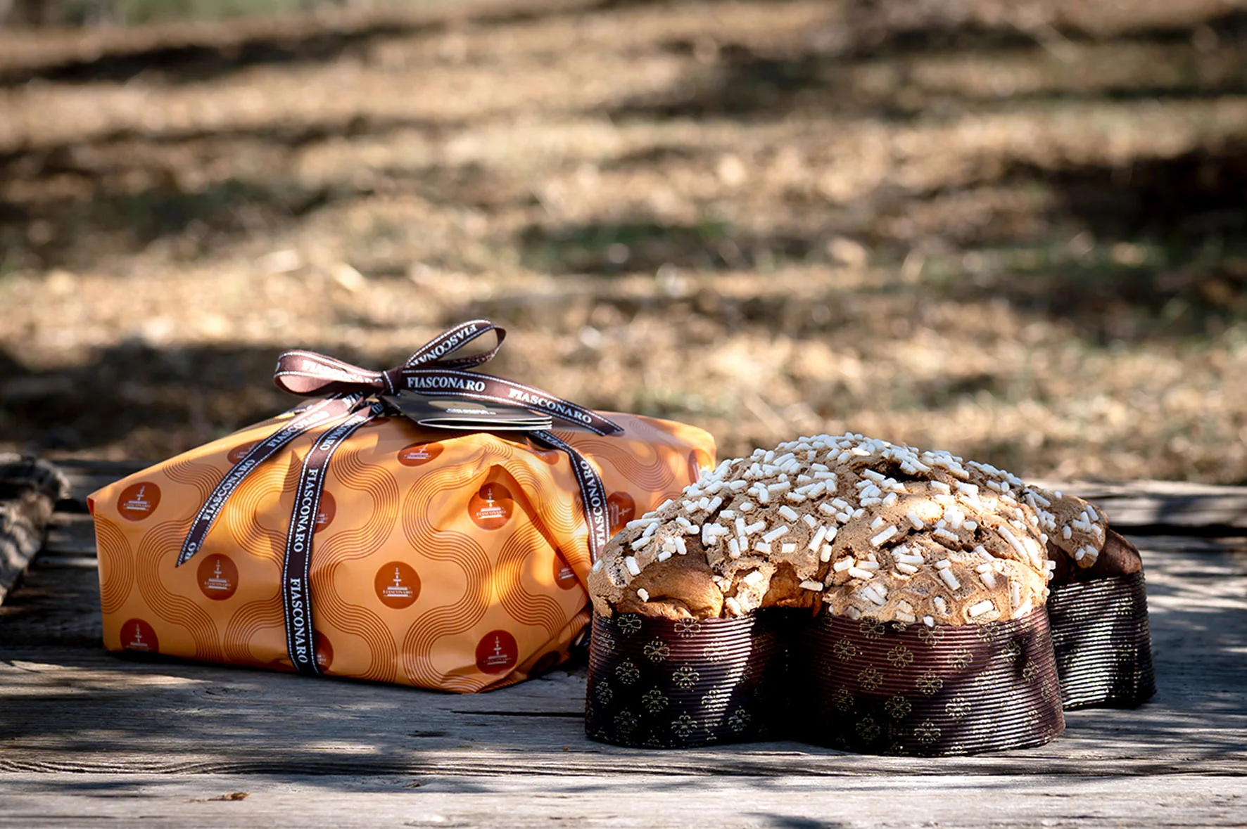 Fiasconaro Colomba With Chocolate, 35 oz | 1kg - Image 2