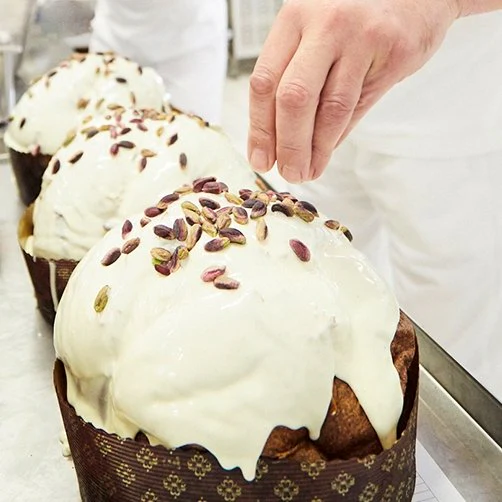 Fiasconaro Dolce & Gabbana Sicilian PISTACHIO PANETTONE IN TIN, 800 g - Image 8