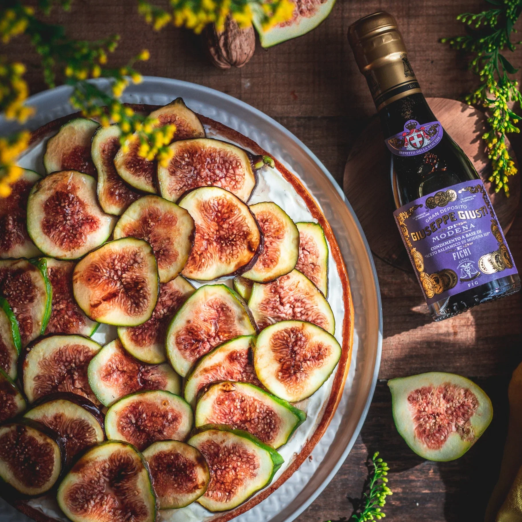 Giuseppe Giusti Condiment with Balsamic Vinegar of Modena and Figs, 3.4 FL OZ | 100ML - Image 2