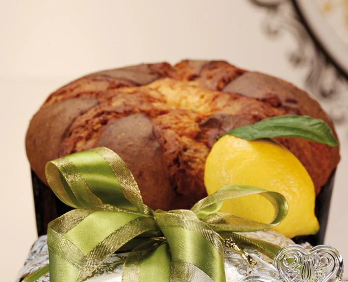 Muzzi Panettone Crema al Limoncello, 35.27 oz | 1kg